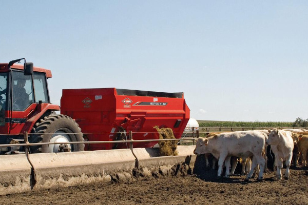 Kuhn 4136 Stationary for sale at Phillips Equipment Corp, Virginia