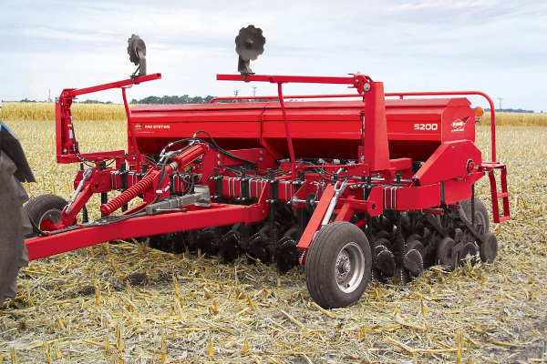 Kuhn | 5200 Grain Drill | Model 5200-15 3-Point Mounted for sale at Phillips Equipment Corp, Virginia Kuhn | 5200 Grain Drill | Model 5200-15 3-Point Mounted for sale at Phillips Equipment Corp, Virginia