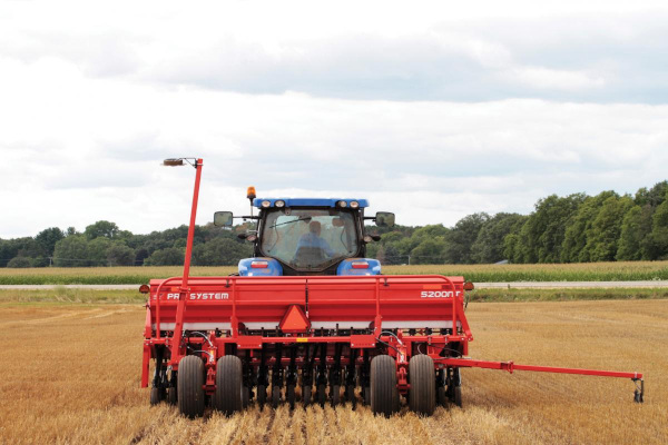 Kuhn | Mechanical Seed Drills | 5200 Grain Drill for sale at Phillips Equipment Corp, Virginia Kuhn | Mechanical Seed Drills | 5200 Grain Drill for sale at Phillips Equipment Corp, Virginia