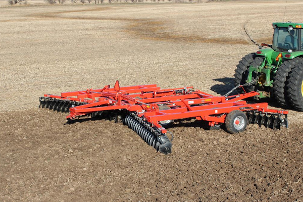 Kuhn | Class I: Seedbed Finishing | 7305 Tandem for sale at Phillips Equipment Corp, Virginia Kuhn | Class I: Seedbed Finishing | 7305 Tandem for sale at Phillips Equipment Corp, Virginia