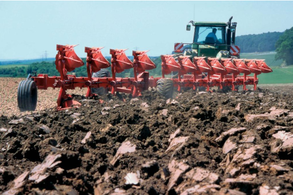 Kuhn | Semi-Mounted Rollover Plows | Challenger for sale at Phillips Equipment Corp, Virginia Kuhn | Semi-Mounted Rollover Plows | Challenger for sale at Phillips Equipment Corp, Virginia