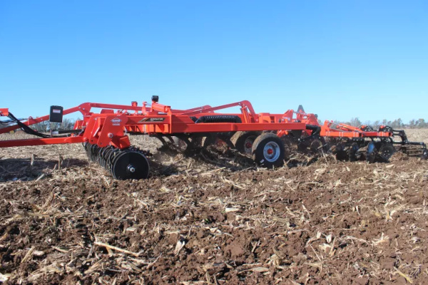 Kuhn | Combination Disc Rippers | Dominator® 4857 for sale at Phillips Equipment Corp, Virginia Kuhn | Combination Disc Rippers | Dominator® 4857 for sale at Phillips Equipment Corp, Virginia