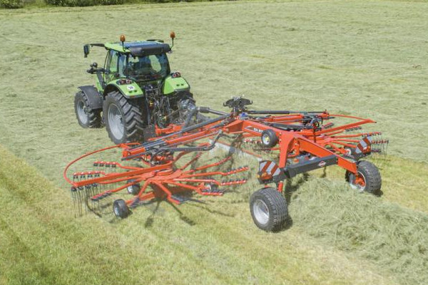 Kuhn | Twin Rotor, Center Delivery | GA 8131 / 8731+ / 9531+ for sale at Phillips Equipment Corp, Virginia