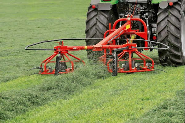 Kuhn Haybob 300 Tedder/Rake for sale at Phillips Equipment Corp, Virginia