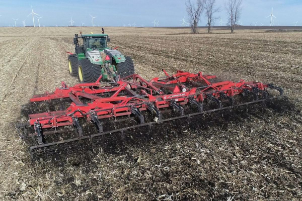 Kuhn | Interceptor® 8055 | Model INTERCEPTOR® 8055-36 for sale at Phillips Equipment Corp, Virginia Kuhn | Interceptor® 8055 | Model INTERCEPTOR® 8055-36 for sale at Phillips Equipment Corp, Virginia