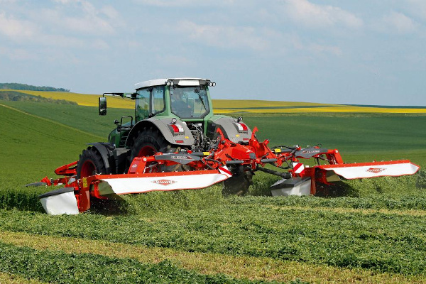 Kuhn | Triple Mower Conditioners | FC 30 Series for sale at Phillips Equipment Corp, Virginia Kuhn | Triple Mower Conditioners | FC 30 Series for sale at Phillips Equipment Corp, Virginia