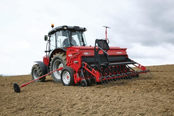 Kuhn | Premia | Model PREMIA 4000 for sale at Phillips Equipment Corp, Virginia Kuhn | Premia | Model PREMIA 4000 for sale at Phillips Equipment Corp, Virginia