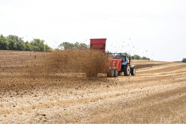 Kuhn | Manure Spreaders | Rear-Discharge Spreaders for sale at Phillips Equipment Corp, Virginia Kuhn | Manure Spreaders | Rear-Discharge Spreaders for sale at Phillips Equipment Corp, Virginia