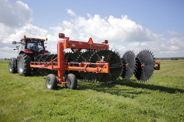 Kuhn SR 800-17 for sale at Phillips Equipment Corp, Virginia