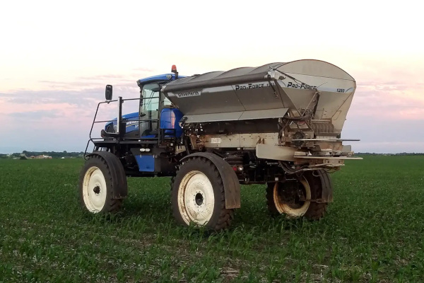Unverferth | Pro-Force Dry Fertilizer Spreader | Model 1250 for sale at Phillips Equipment Corp, Virginia