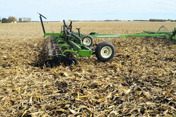 Unverferth | 1645 and 1645D Rolling Harrow | Model 1645D for sale at Phillips Equipment Corp, Virginia Unverferth | 1645 and 1645D Rolling Harrow | Model 1645D for sale at Phillips Equipment Corp, Virginia