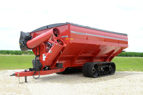 Unverferth | 20 Series Dual-Auger | Model 2020 for sale at Phillips Equipment Corp, Virginia Unverferth | 20 Series Dual-Auger | Model 2020 for sale at Phillips Equipment Corp, Virginia