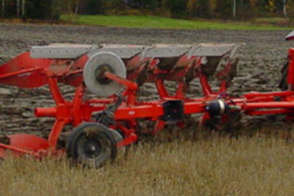 Kuhn | Multi-Master | Model MULTI-MASTER 153 T - 4 bodies for sale at Phillips Equipment Corp, Virginia Kuhn | Multi-Master | Model MULTI-MASTER 153 T - 4 bodies for sale at Phillips Equipment Corp, Virginia