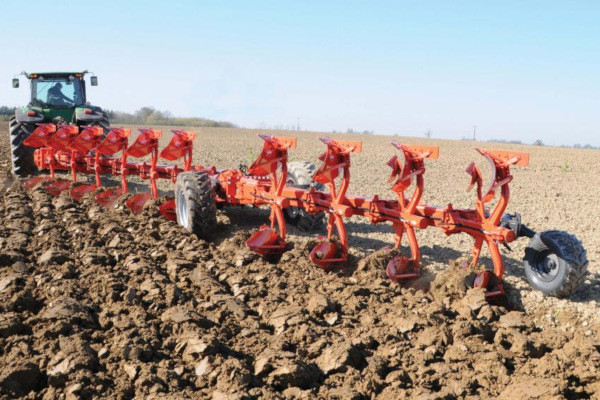 Kuhn | Challenger | Model CHALLENGER 7 for sale at Phillips Equipment Corp, Virginia Kuhn | Challenger | Model CHALLENGER 7 for sale at Phillips Equipment Corp, Virginia